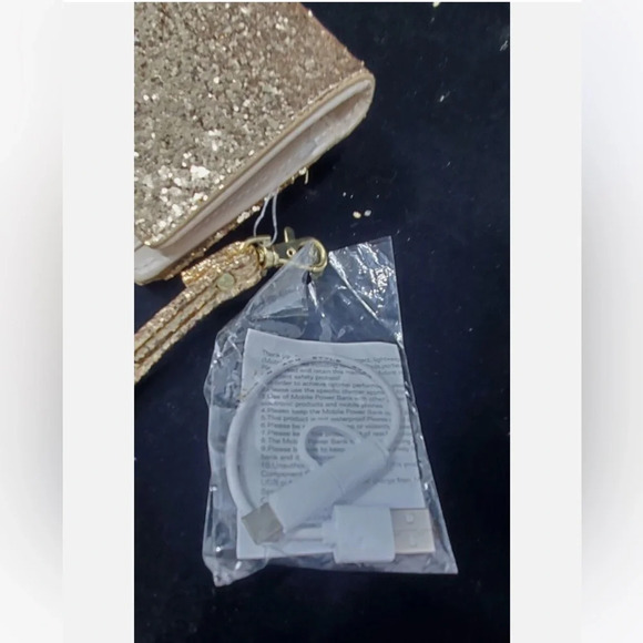 ADRIENNE VITTADINI GOLD GLITTER WALLET PHONE CASE w CHARGER CROSSBODY STRAP - Picture 7 of 16